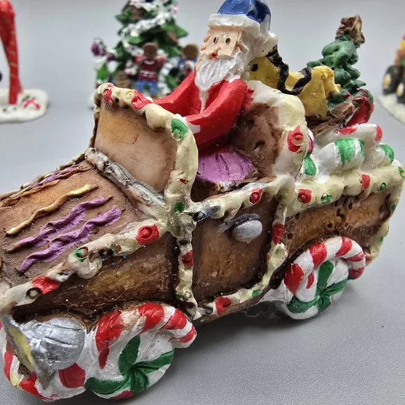 Festive Christmas Village Figurines - Picture 7 of 10